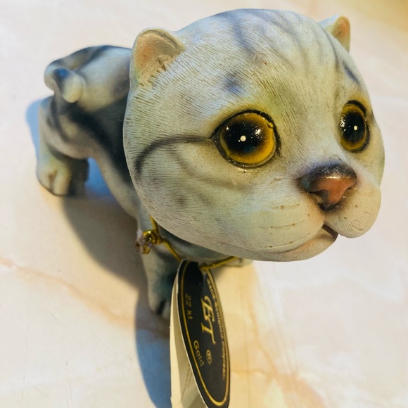 NEW KITTY FIGURINE - Picture 1 of 8